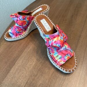 Sugar Wedge Sandals - Hundreds Style